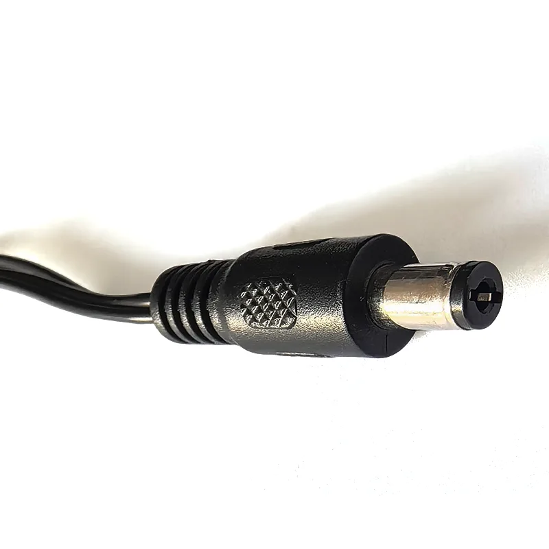 อุปกรณ์อิเล็กทรอนิกส์สำหรับผู้บริโภค ชุดสายไฟปลั๊กไฟตัวผู้ DC